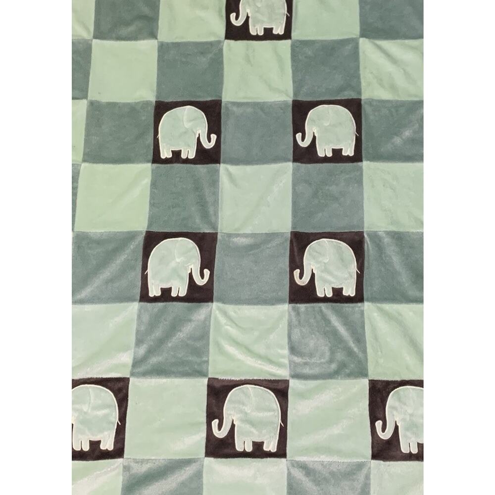 Limited Edition Amy Coe Green Elephant Minky Patchwork Baby Blanket 30x40 - Picture 4 of 9